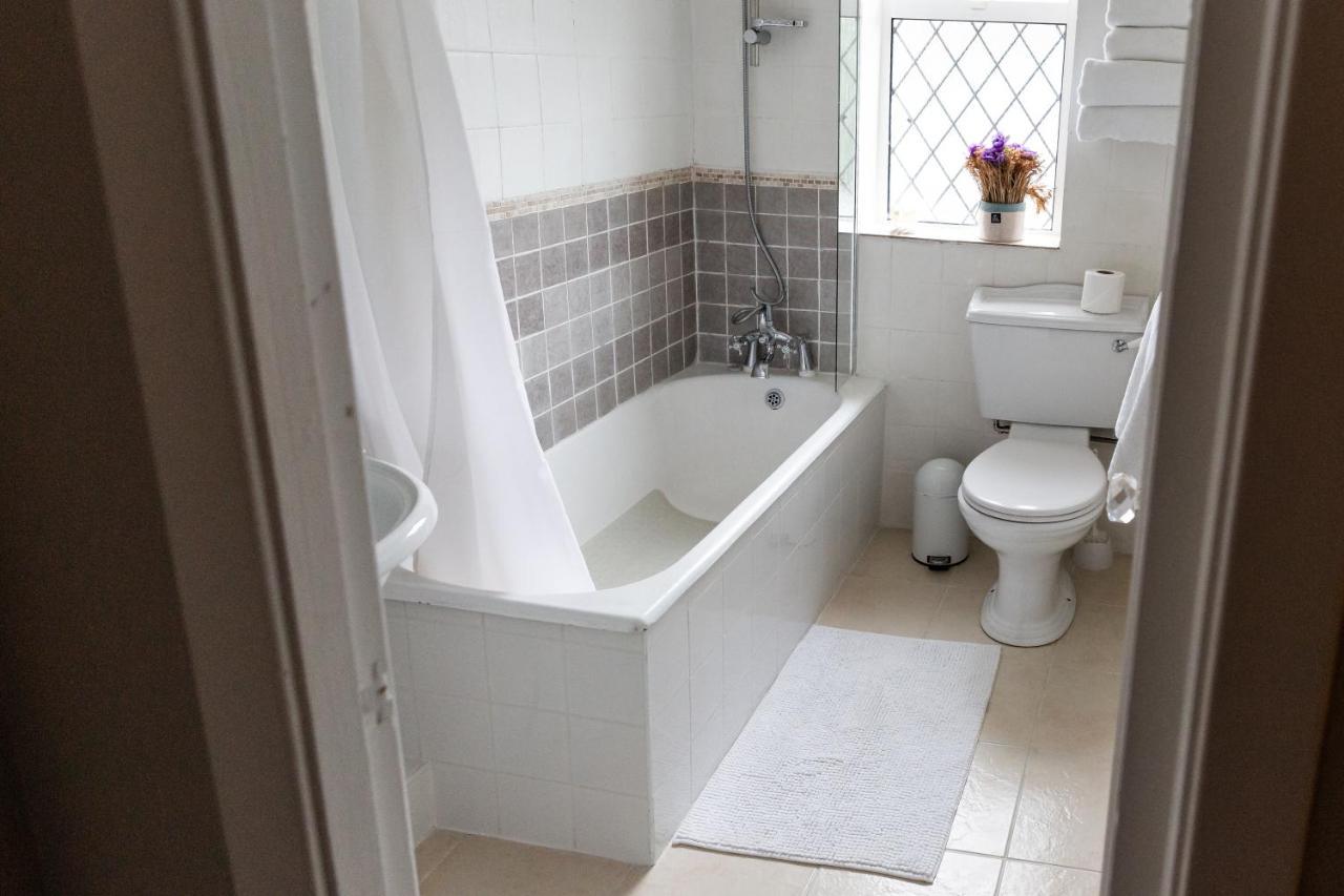 Aaron Court B&B Dublin Exteriör bild