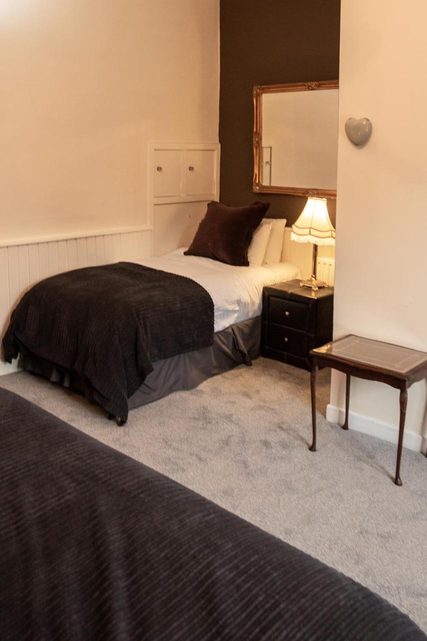 Aaron Court B&B Dublin Exteriör bild