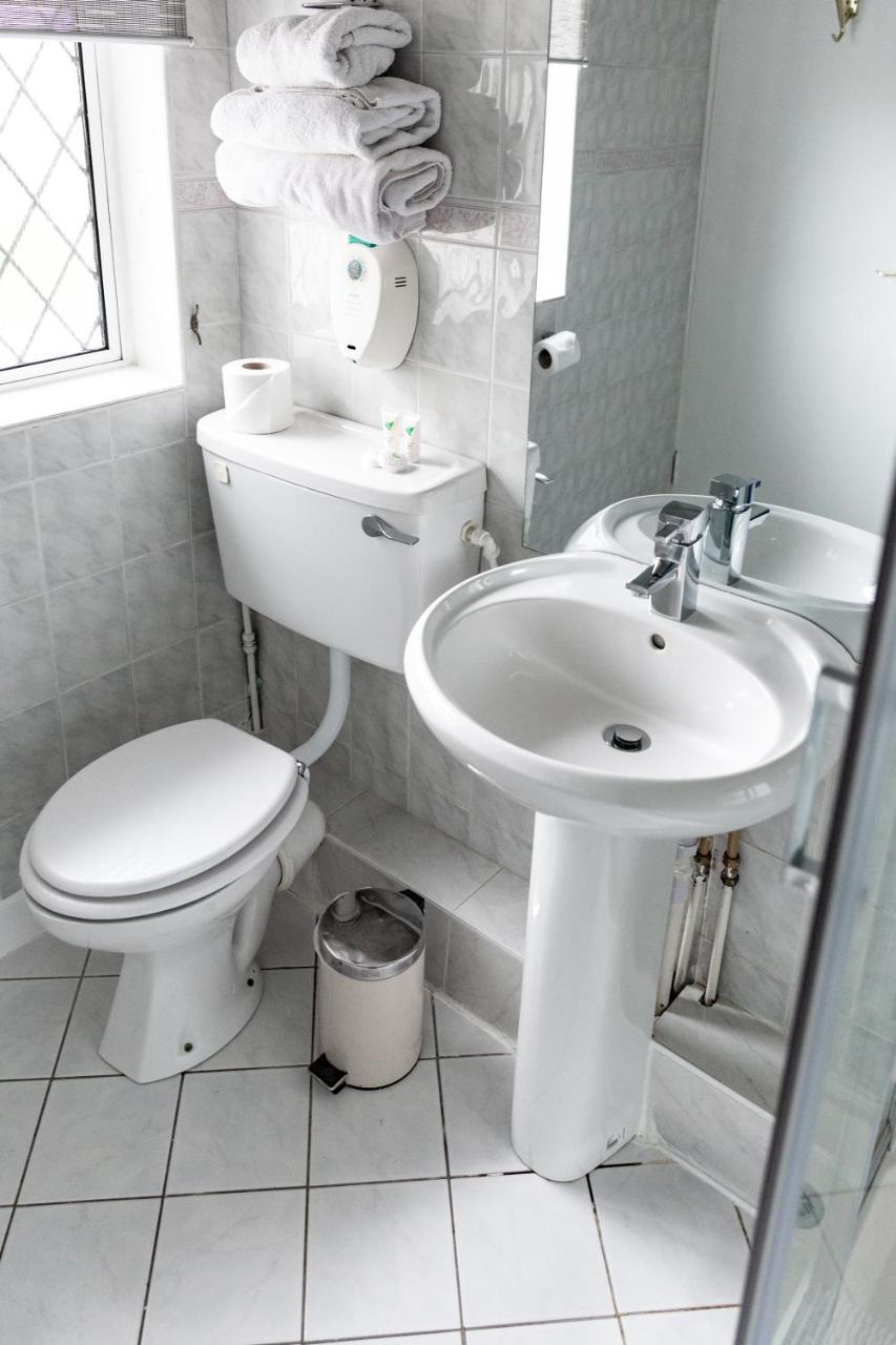 Aaron Court B&B Dublin Exteriör bild